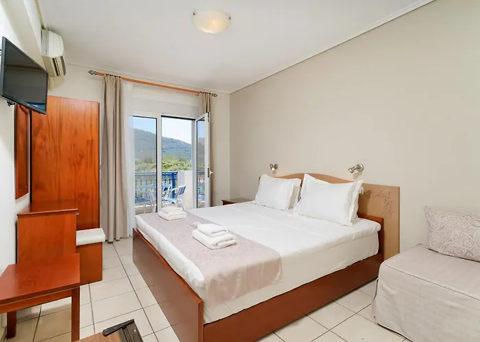 Golden Sunset Hotel 2*