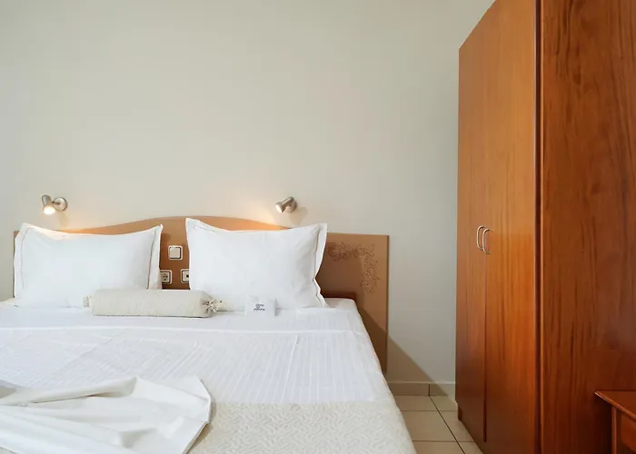 Hotel Golden Sunset 2*