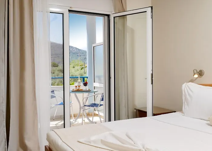 Hotel Golden Sunset 2*