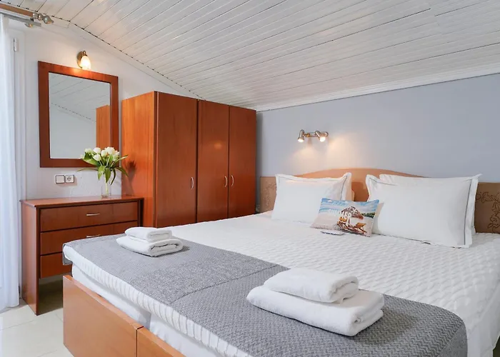 Golden Sunset Hotel 2*