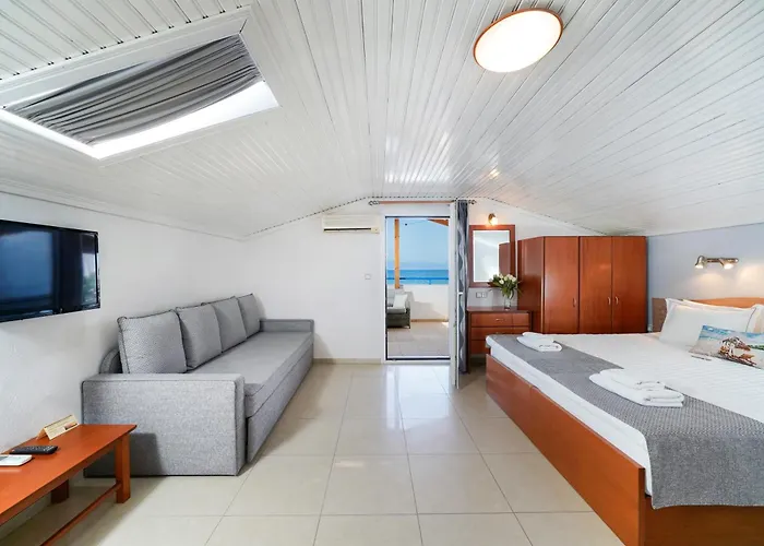 Golden Sunset 酒店